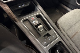 met. harmaa SEAT Leon Sportstourer 2022 kuva 18.