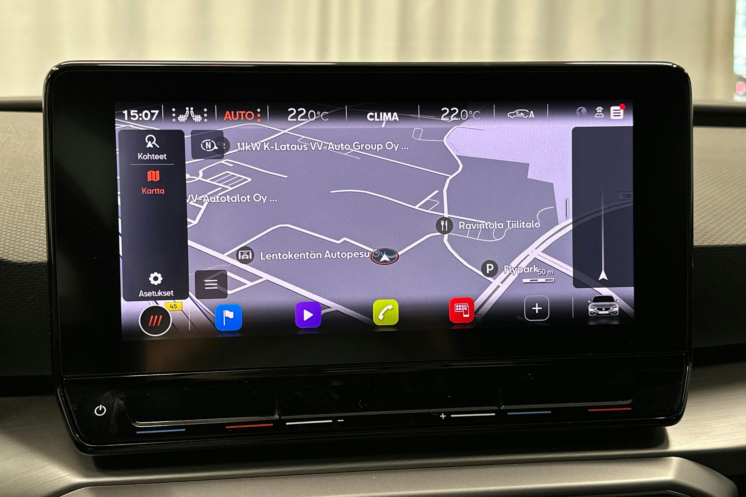 valkoinen SEAT Leon Sportstourer 2022 kuva 23.