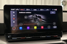 valkoinen SEAT Leon Sportstourer 2022 kuva 30.
