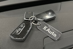 valkoinen SEAT Leon Sportstourer 2022 kuva 32.