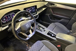 harmaa SEAT Leon Sportstourer 2022 kuva 3.