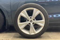 harmaa SEAT Leon Sportstourer 2022 kuva 10.