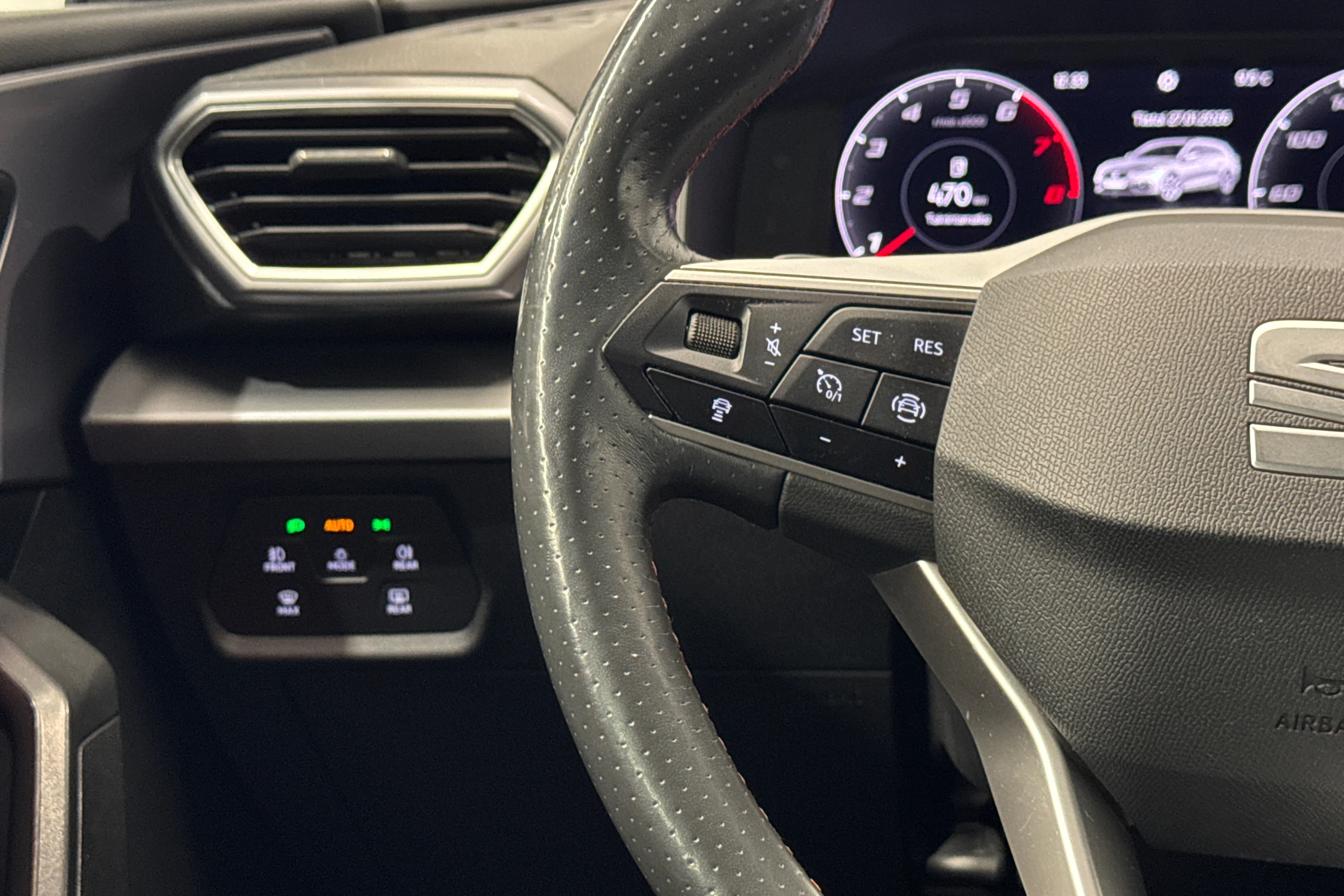 harmaa SEAT Leon Sportstourer 2022 kuva 11.