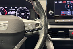 harmaa SEAT Leon Sportstourer 2022 kuva 12.