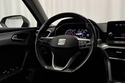 harmaa SEAT Leon Sportstourer 2022 kuva 13.