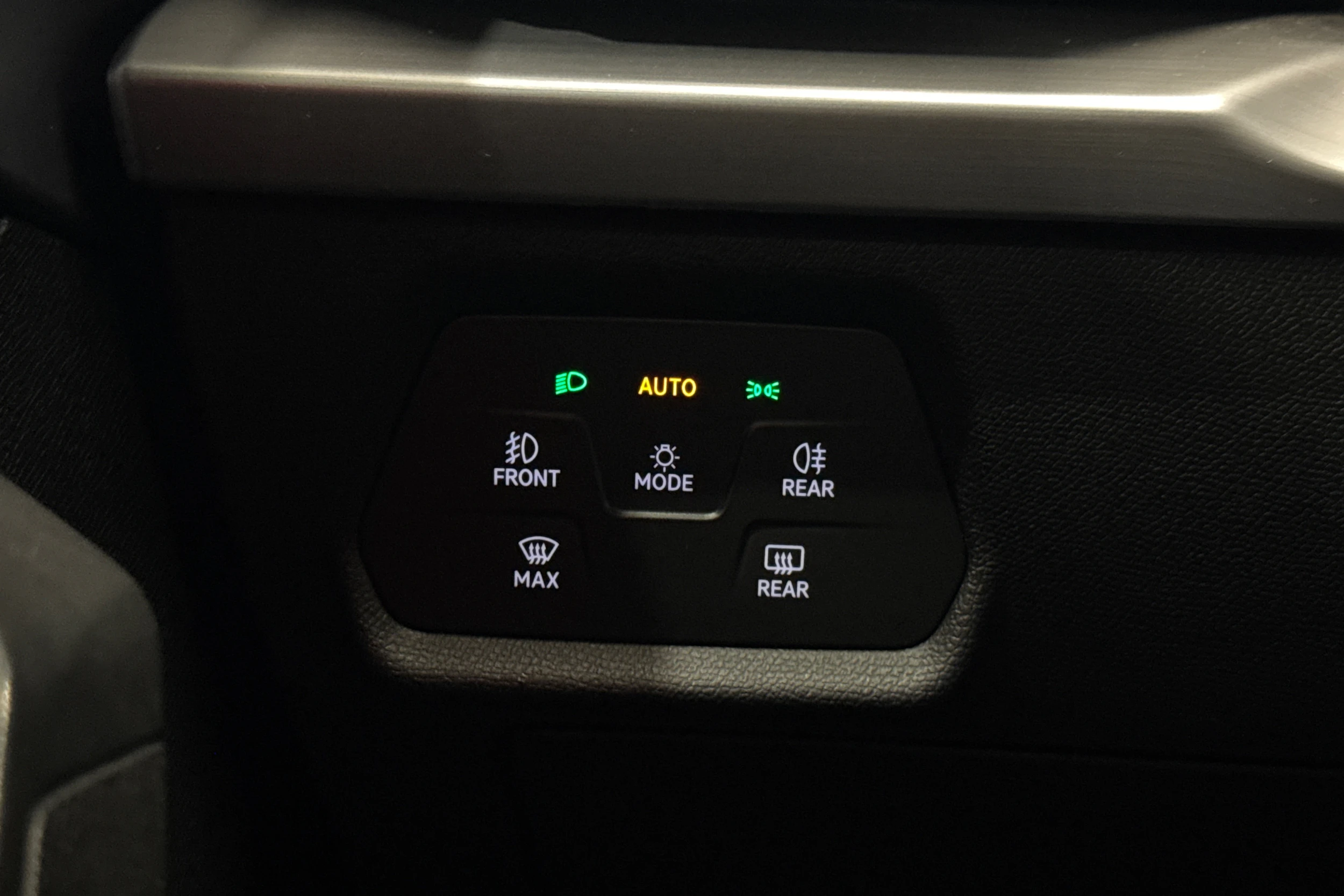 harmaa SEAT Leon Sportstourer 2022 kuva 18.