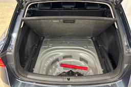 harmaa SEAT Leon Sportstourer 2022 kuva 28.