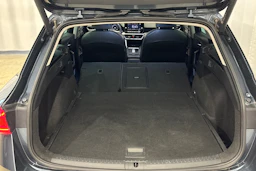 harmaa SEAT Leon Sportstourer 2022 kuva 29.
