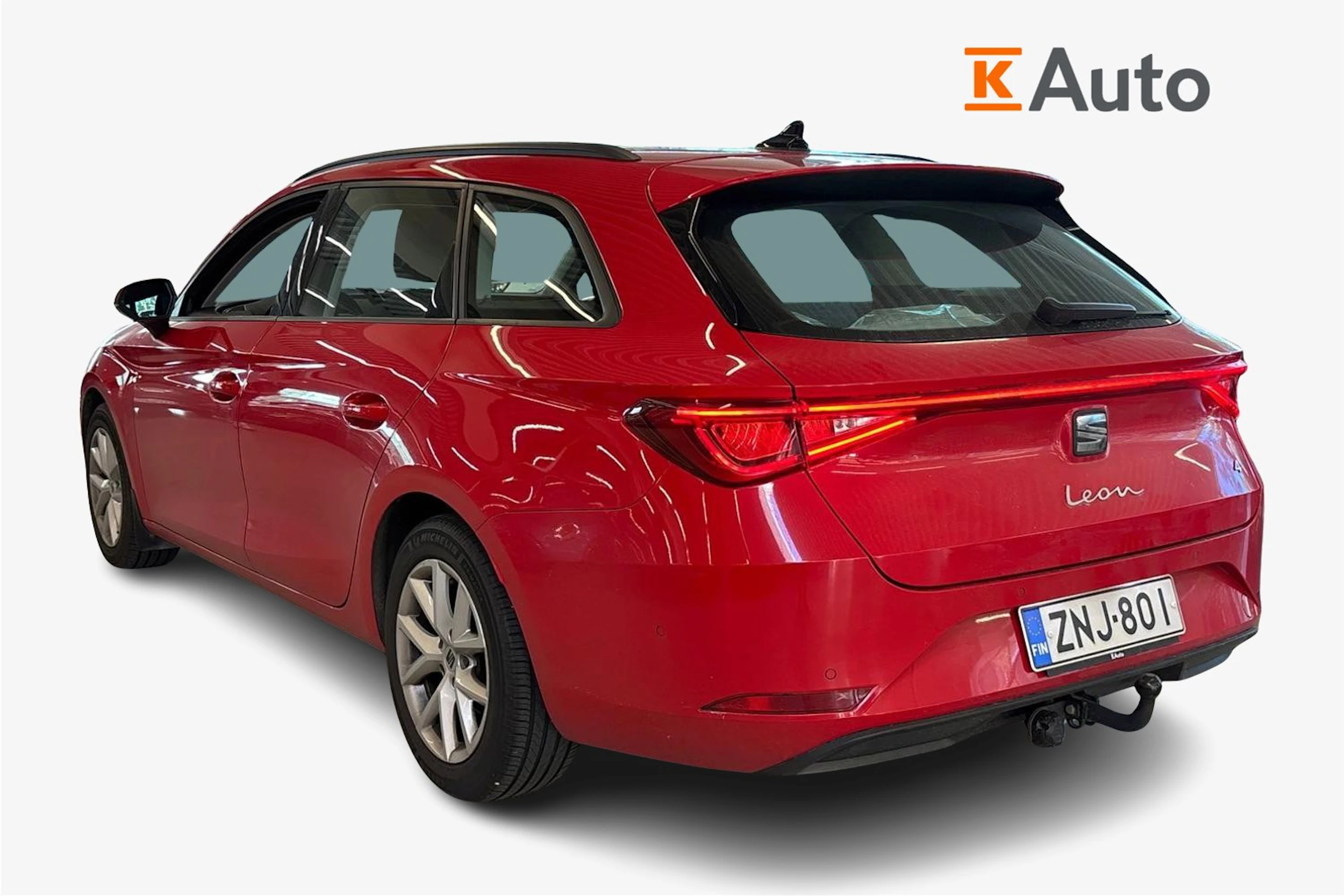 Punainen SEAT LEON SPORTSTOURER 2022 kuva 2.