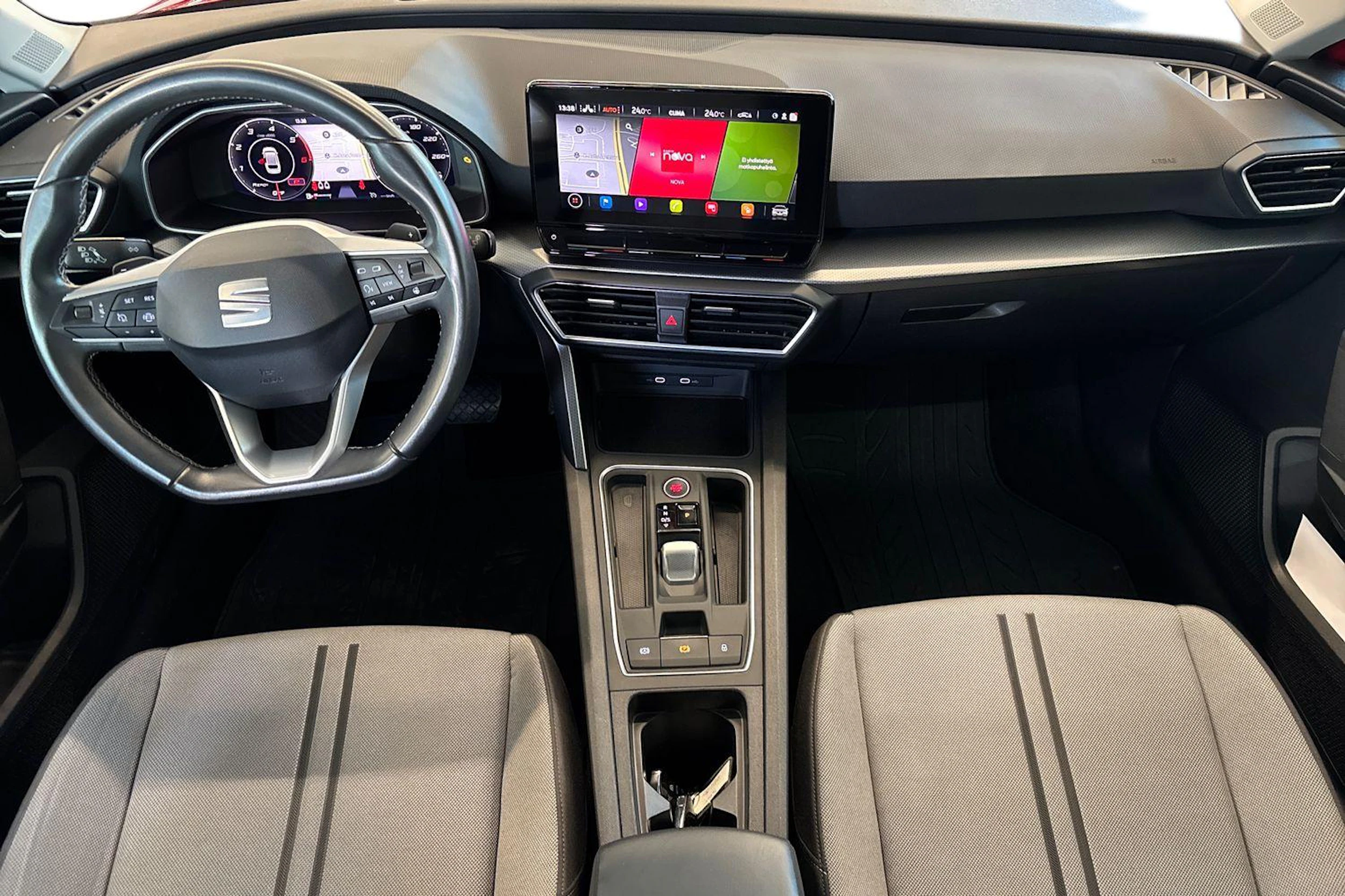 Punainen SEAT LEON SPORTSTOURER 2022 kuva 7.