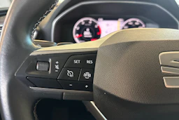 Punainen SEAT LEON SPORTSTOURER 2022 kuva 15.