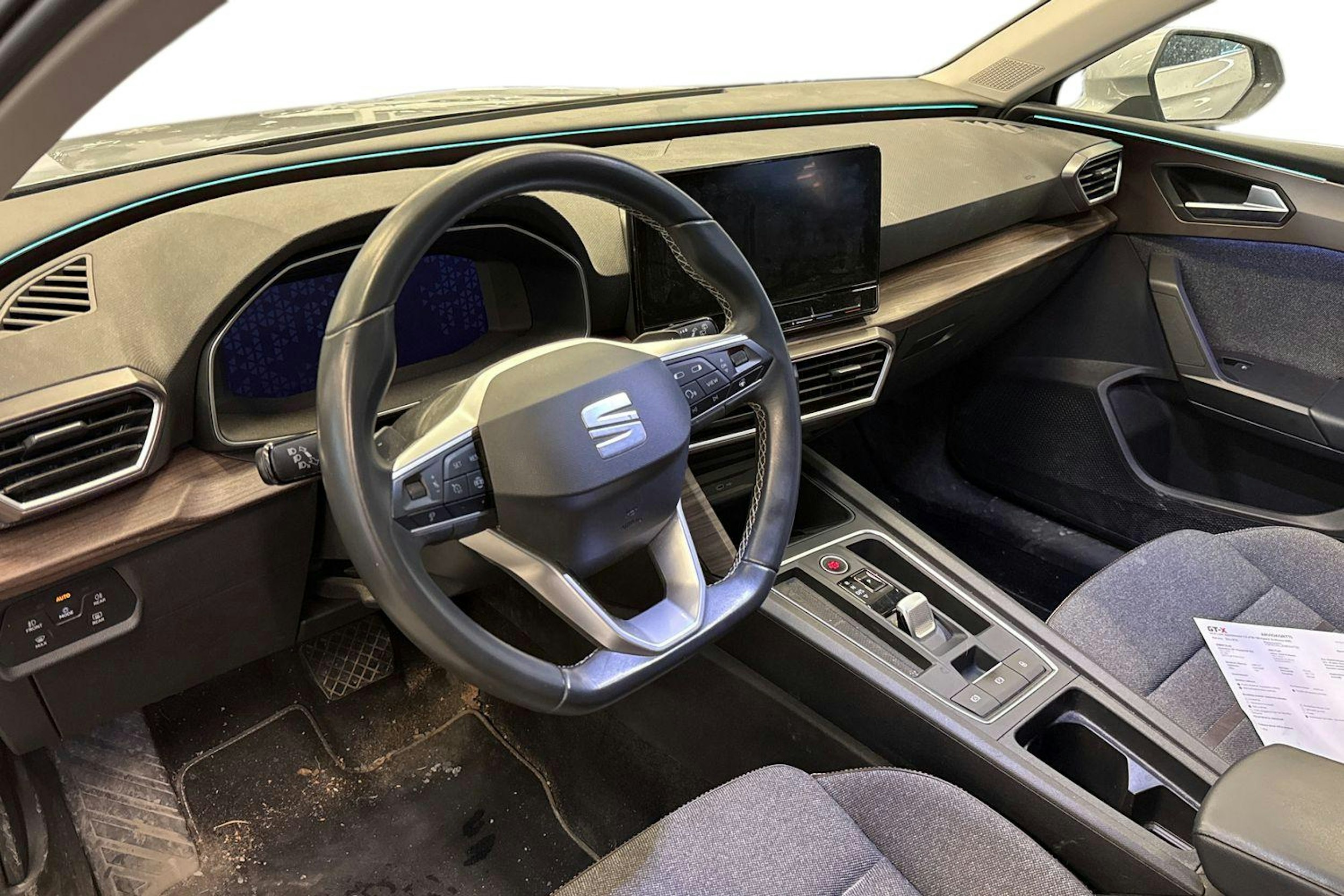 Harmaa SEAT LEON SPORTSTOURER 2022 kuva 3.