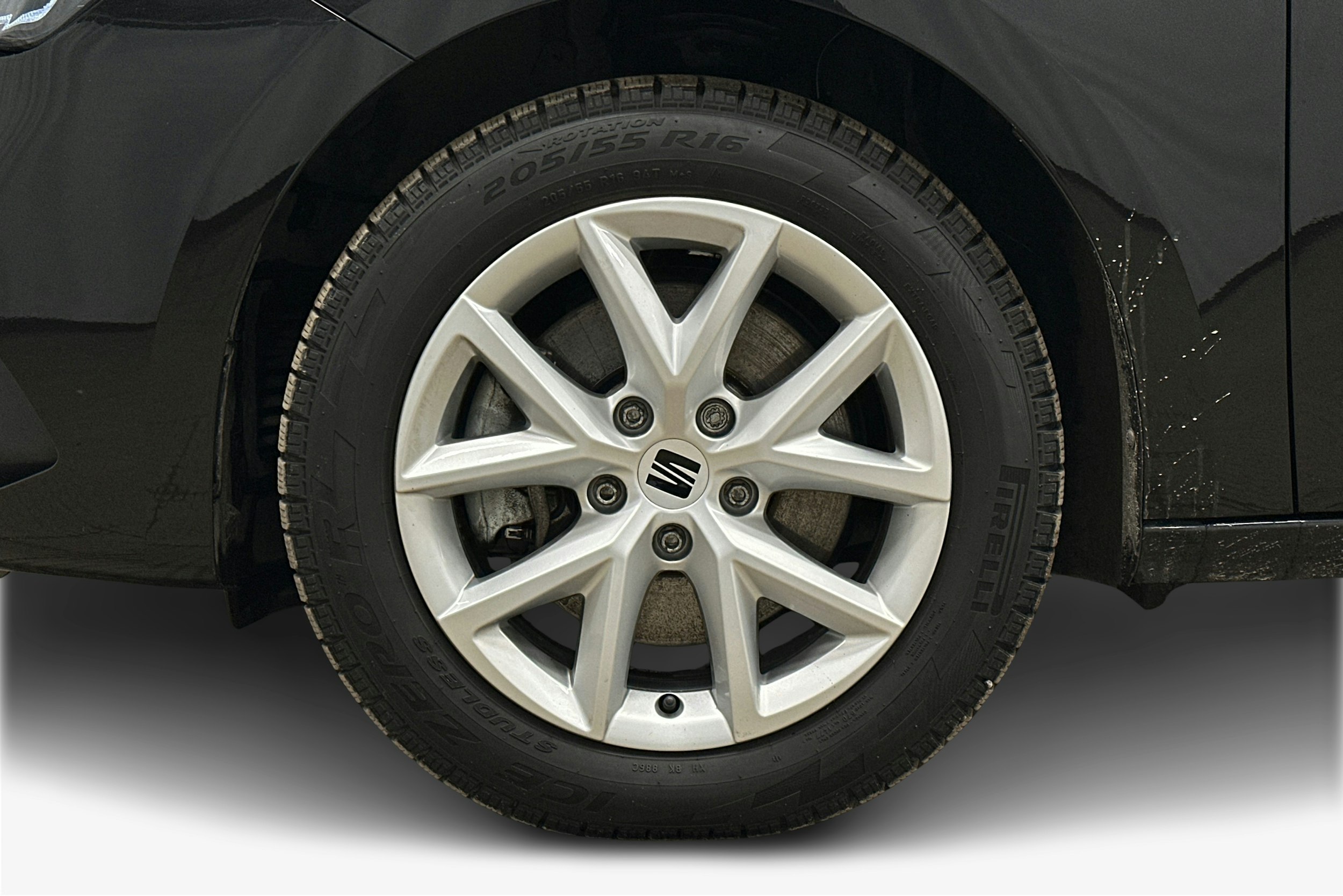 musta SEAT Leon Sportstourer 2023 kuva 11.