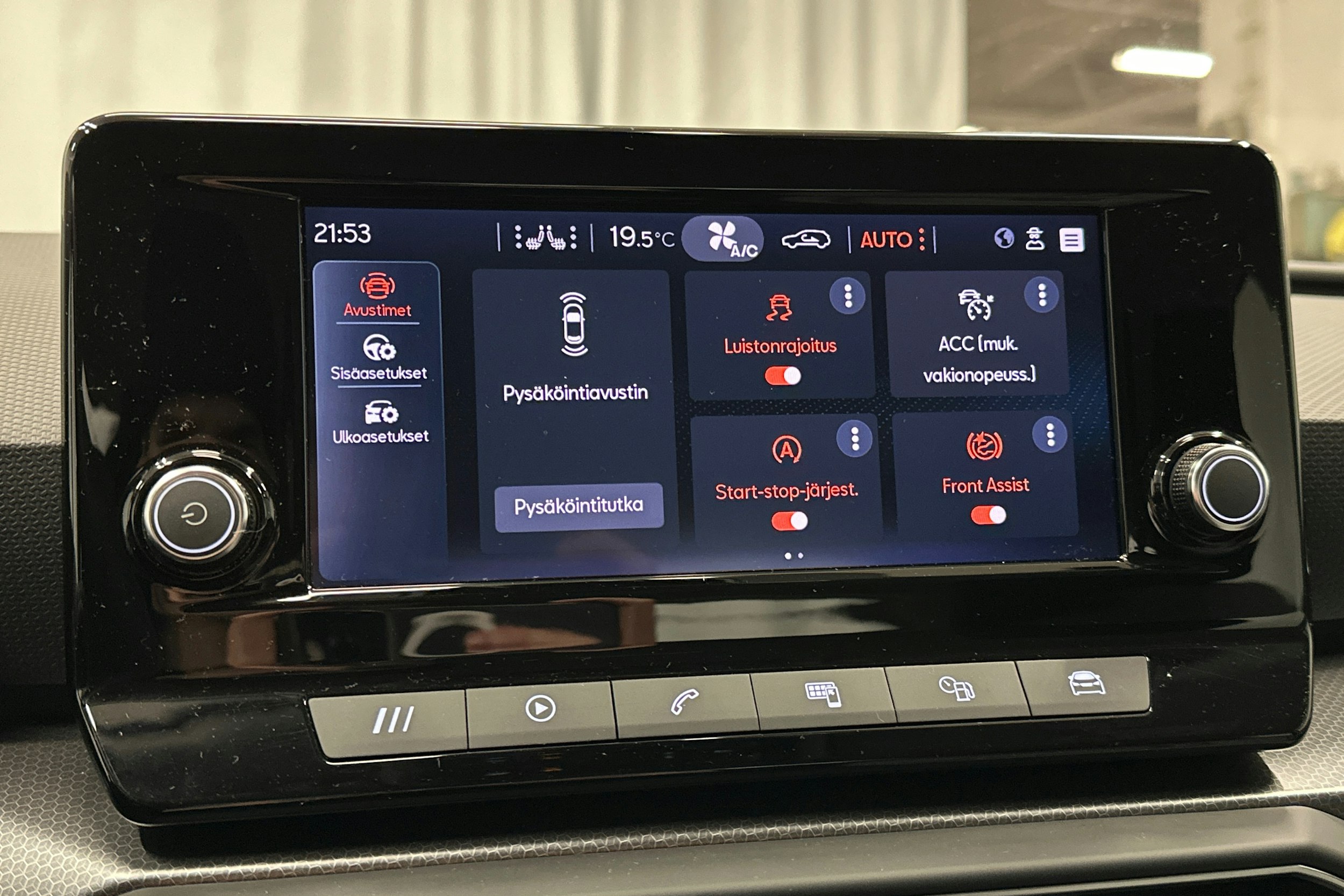 musta SEAT Leon Sportstourer 2023 kuva 20.