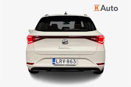 valkoinen SEAT Leon Sportstourer 2023 kuva 3.
