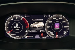 valkoinen SEAT Leon Sportstourer 2023 kuva 15.