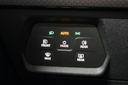 valkoinen SEAT Leon Sportstourer 2023 kuva 26.