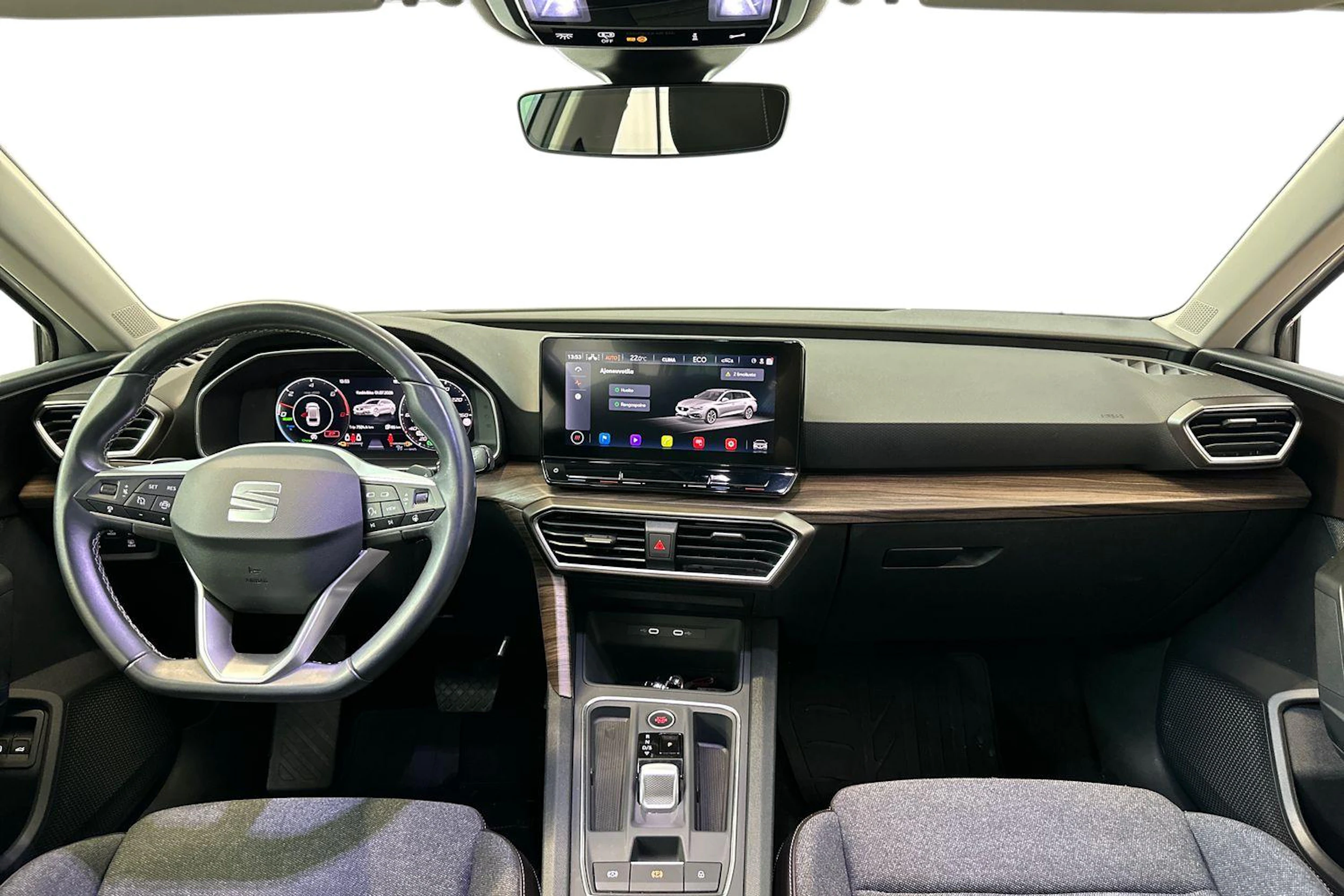 valkoinen SEAT Leon Sportstourer 2023 kuva 7.