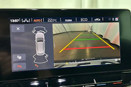valkoinen SEAT Leon Sportstourer 2023 kuva 26.