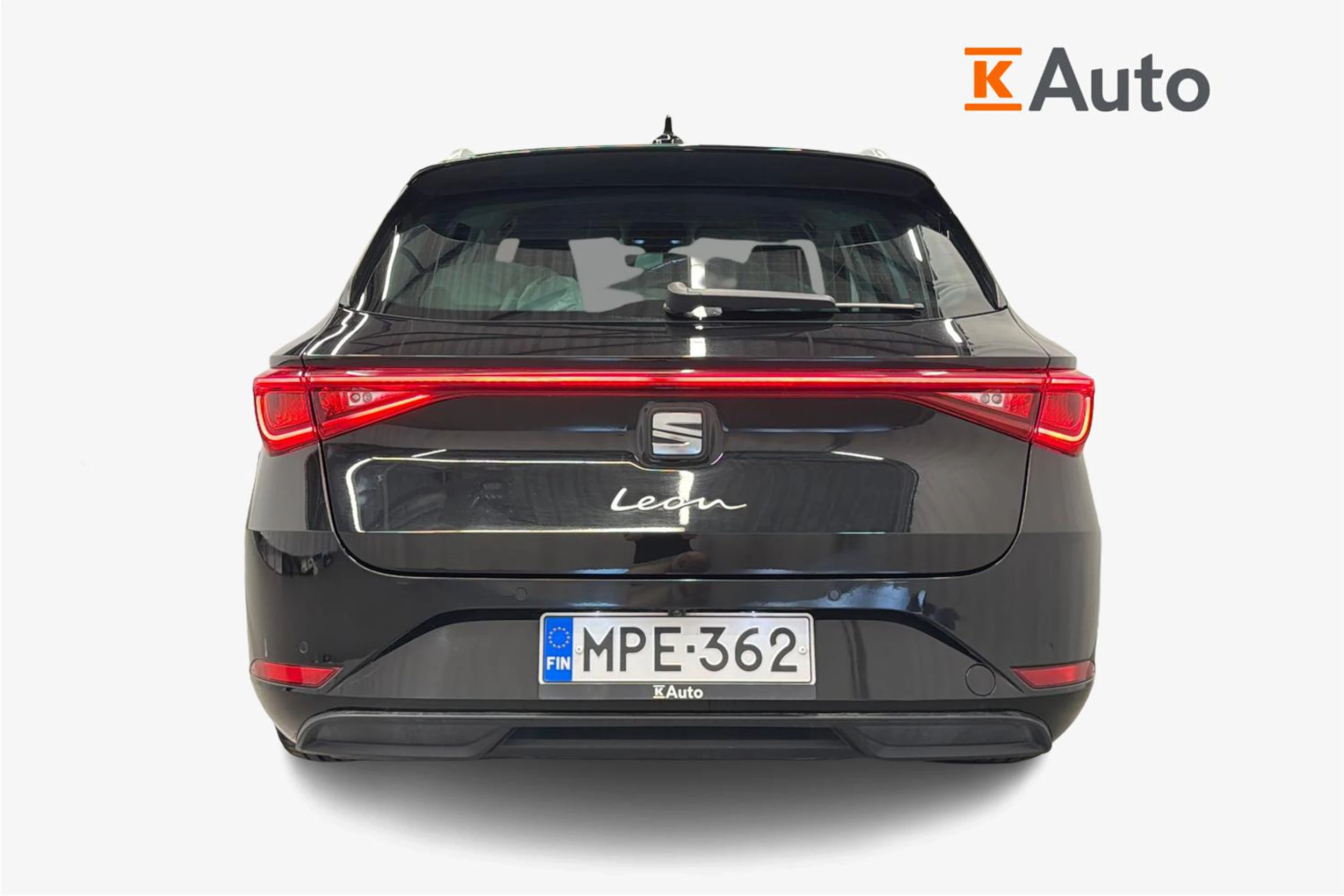 musta SEAT Leon Sportstourer 2023 kuva 3.