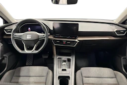 musta SEAT Leon Sportstourer 2023 kuva 7.