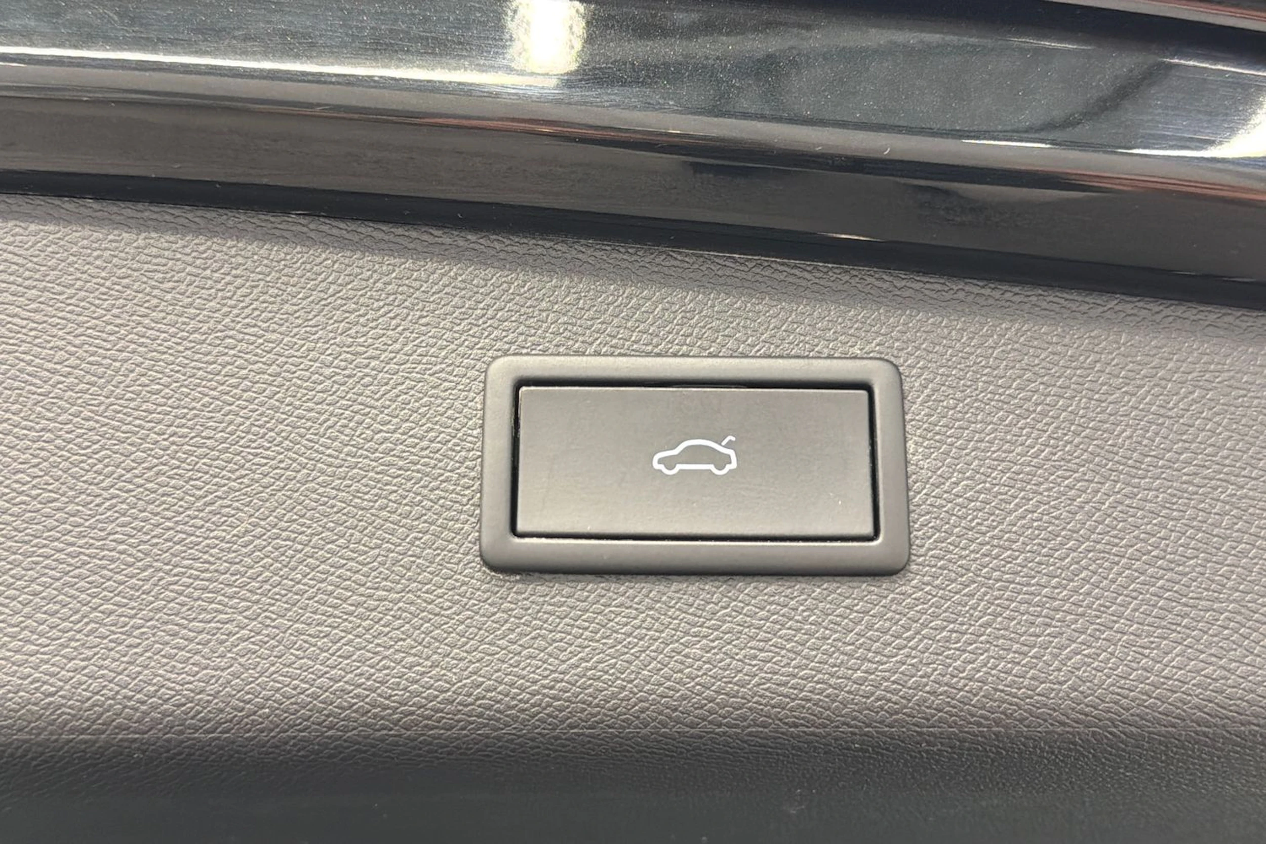 musta SEAT Leon Sportstourer 2023 kuva 14.