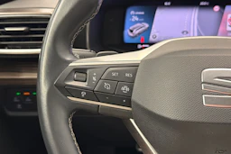 musta SEAT Leon Sportstourer 2023 kuva 16.