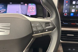 musta SEAT Leon Sportstourer 2023 kuva 17.