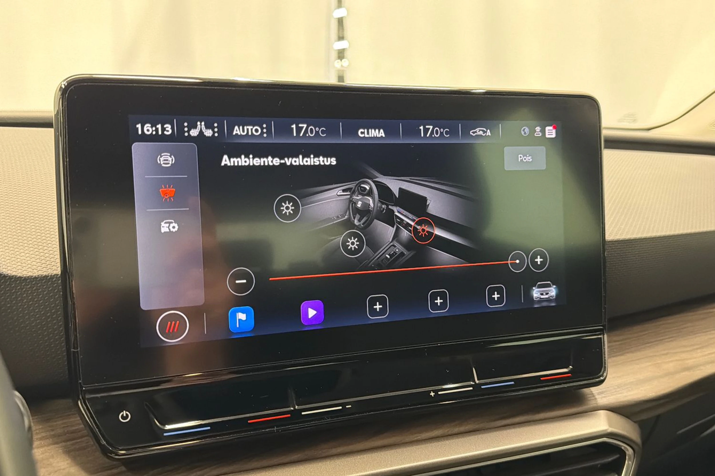 musta SEAT Leon Sportstourer 2023 kuva 21.