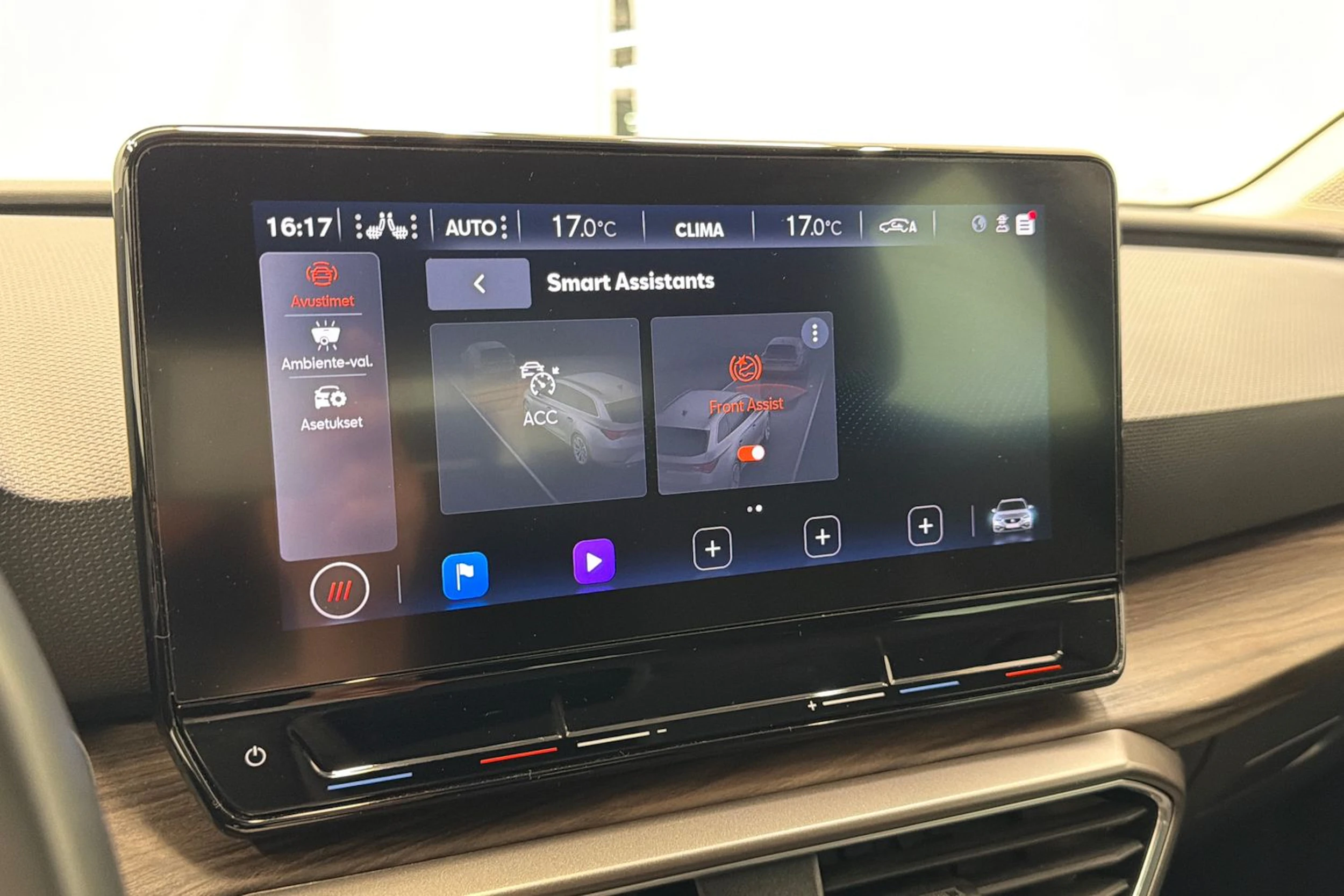 musta SEAT Leon Sportstourer 2023 kuva 23.