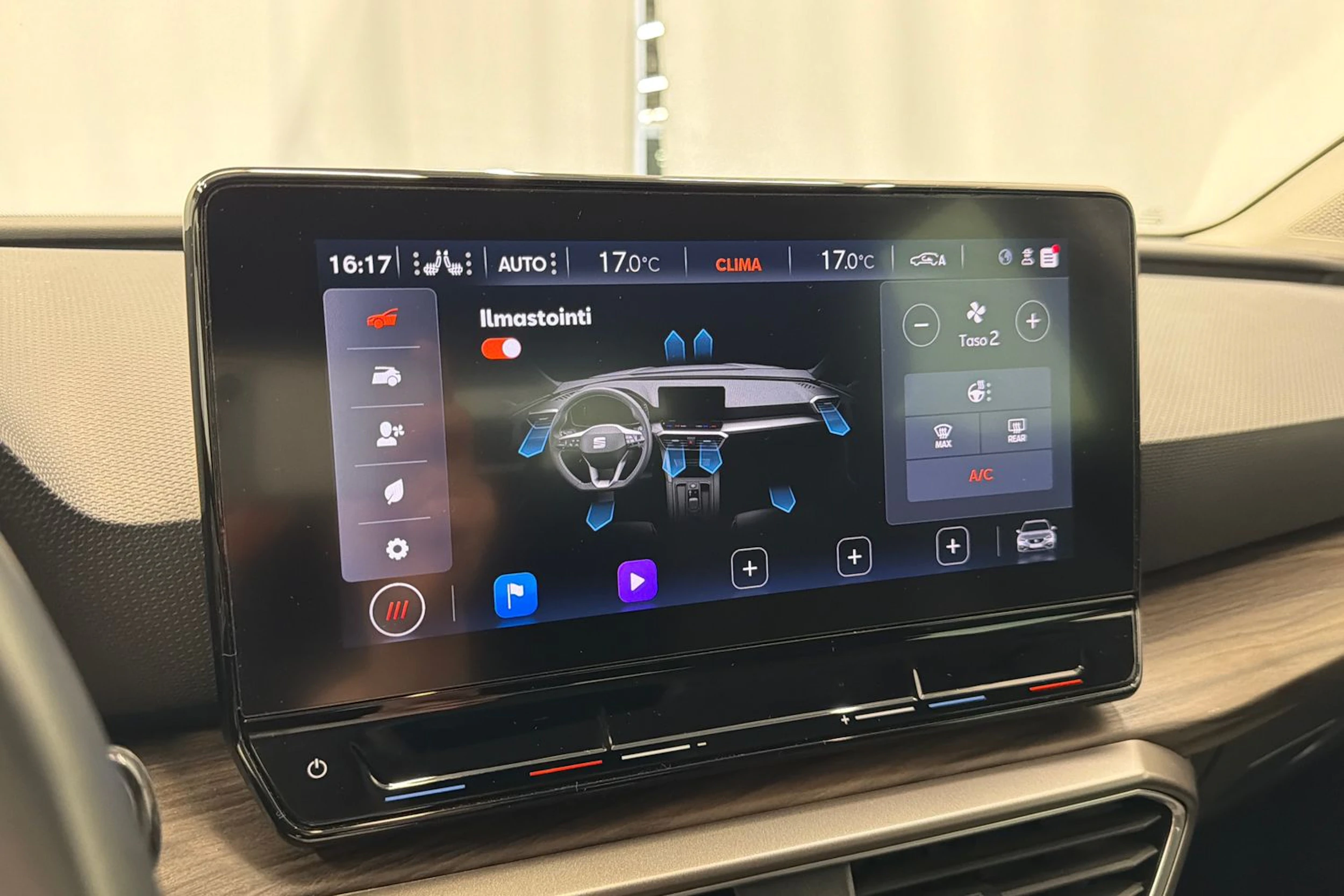 musta SEAT Leon Sportstourer 2023 kuva 25.