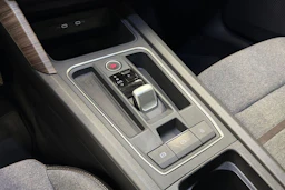 musta SEAT Leon Sportstourer 2023 kuva 27.