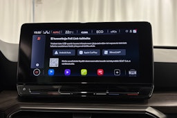 punainen SEAT Leon Sportstourer 2023 kuva 23.