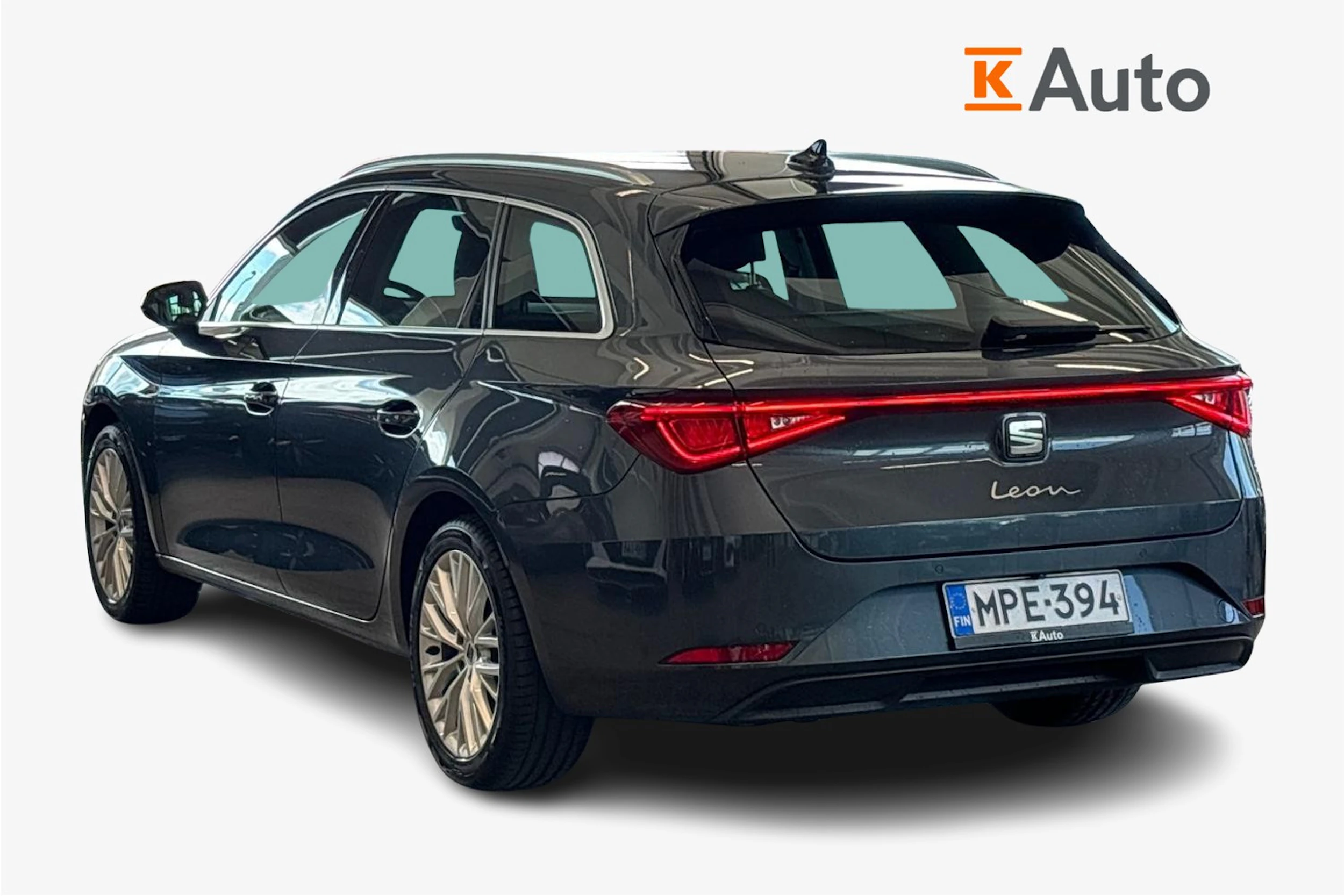 harmaa SEAT Leon Sportstourer 2023 kuva 2.