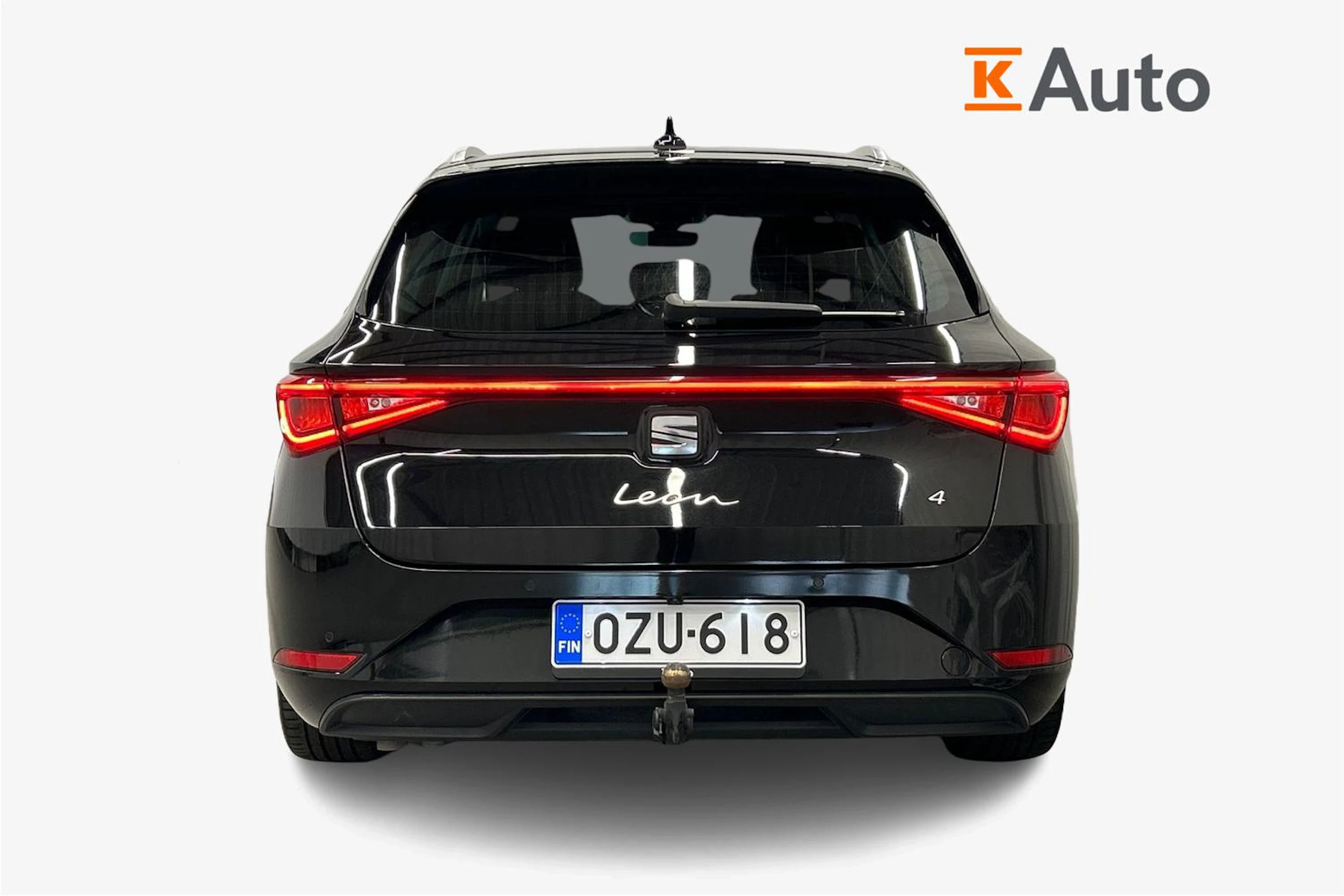 musta SEAT Leon Sportstourer 2023 kuva 3.