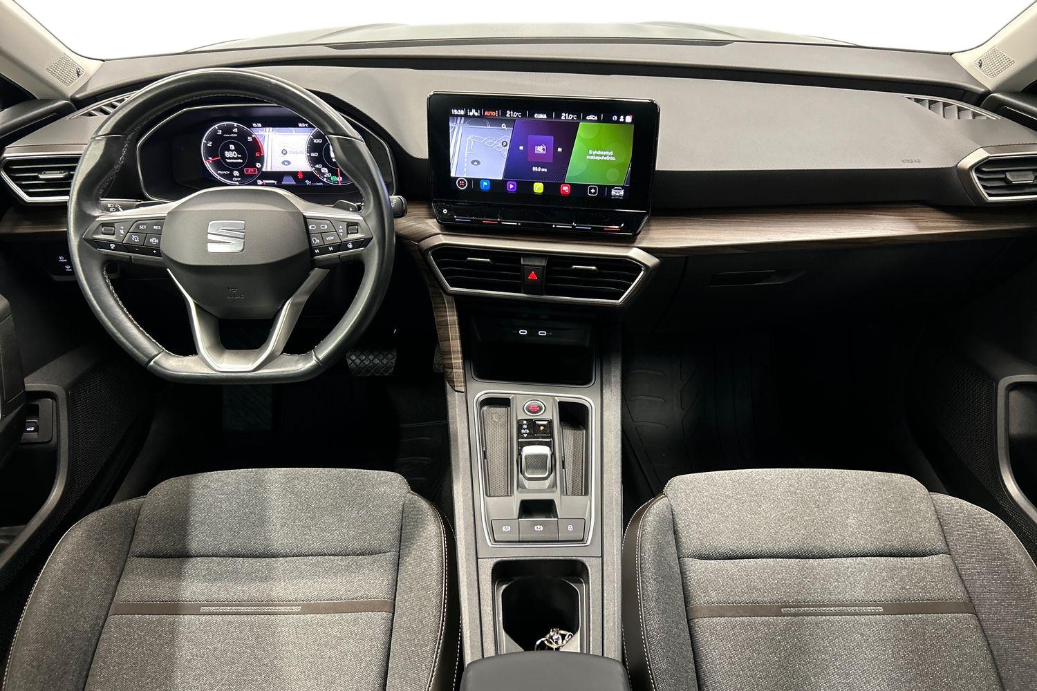 Seat Leon Sportstourer 2023, photo 7/26