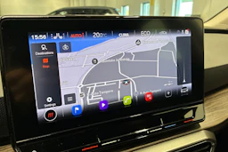 punainen SEAT Leon Sportstourer 2023 kuva 21.