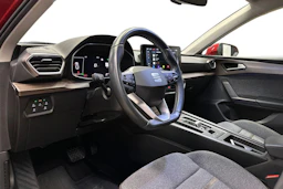 punainen SEAT Leon Sportstourer 2023 kuva 6.