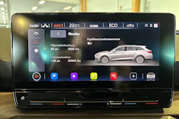 punainen SEAT Leon Sportstourer 2023 kuva 20.