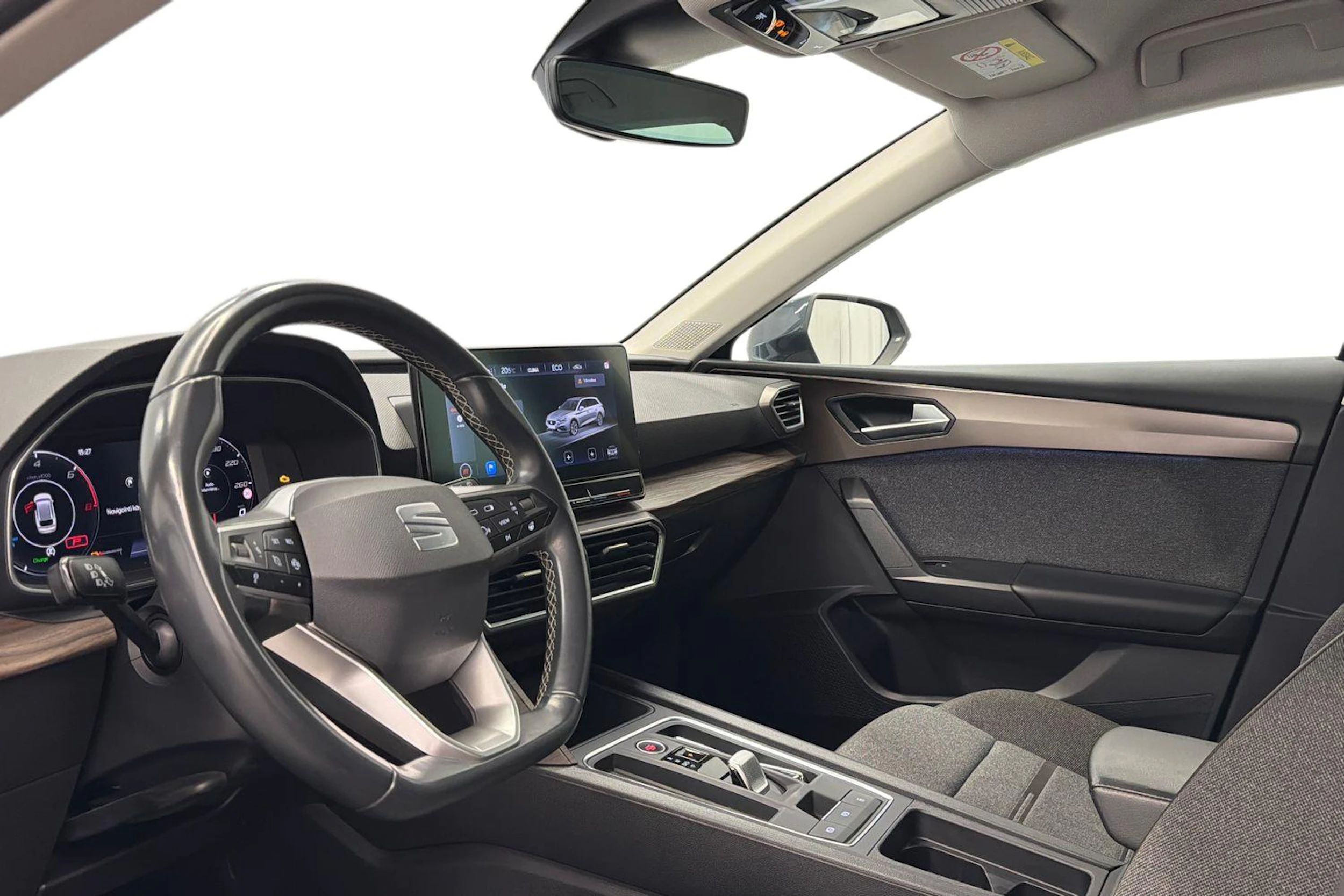 harmaa SEAT Leon Sportstourer 2023 kuva 6.
