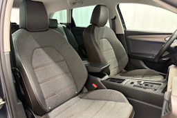 harmaa SEAT Leon Sportstourer 2023 kuva 11.