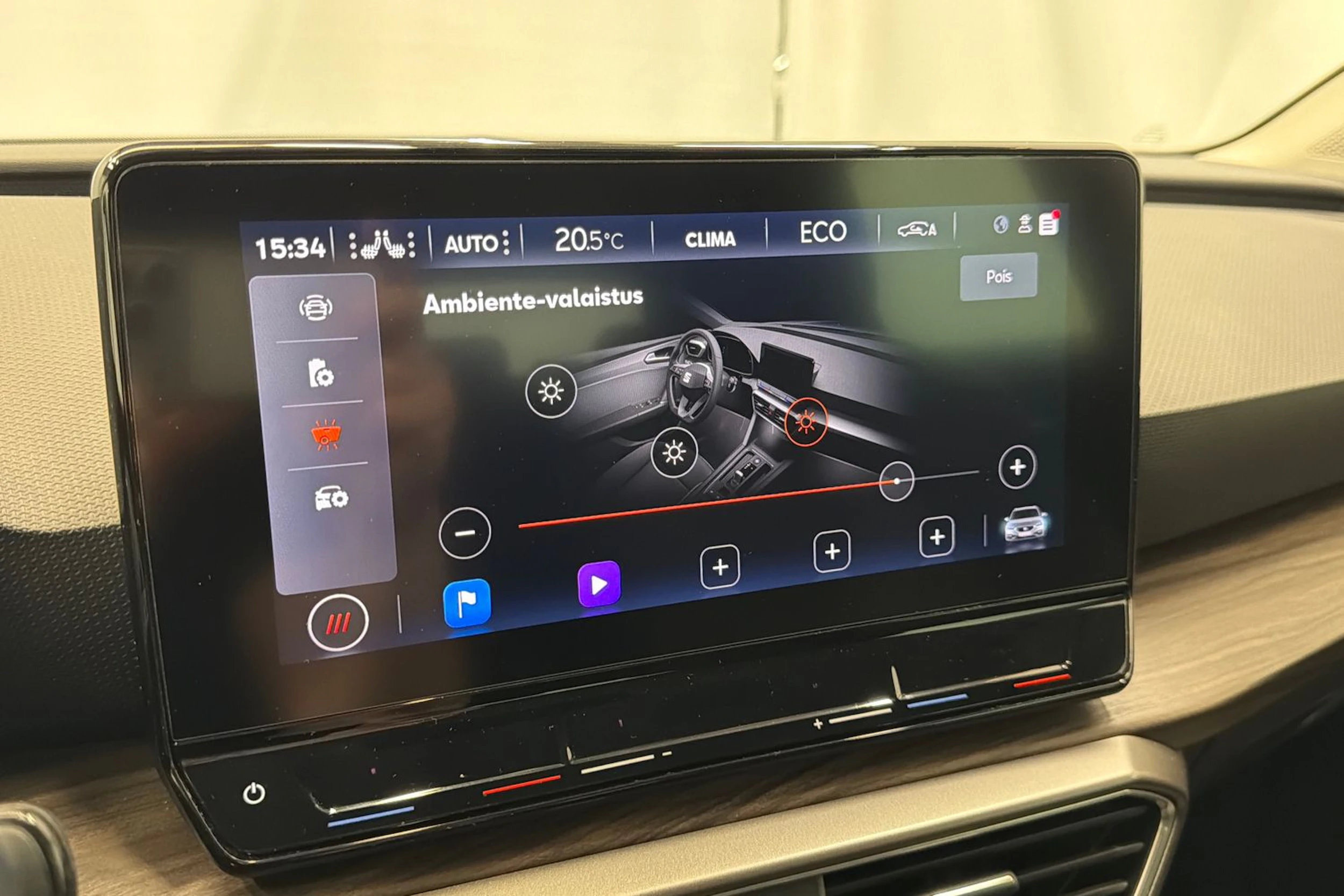 harmaa SEAT Leon Sportstourer 2023 kuva 24.