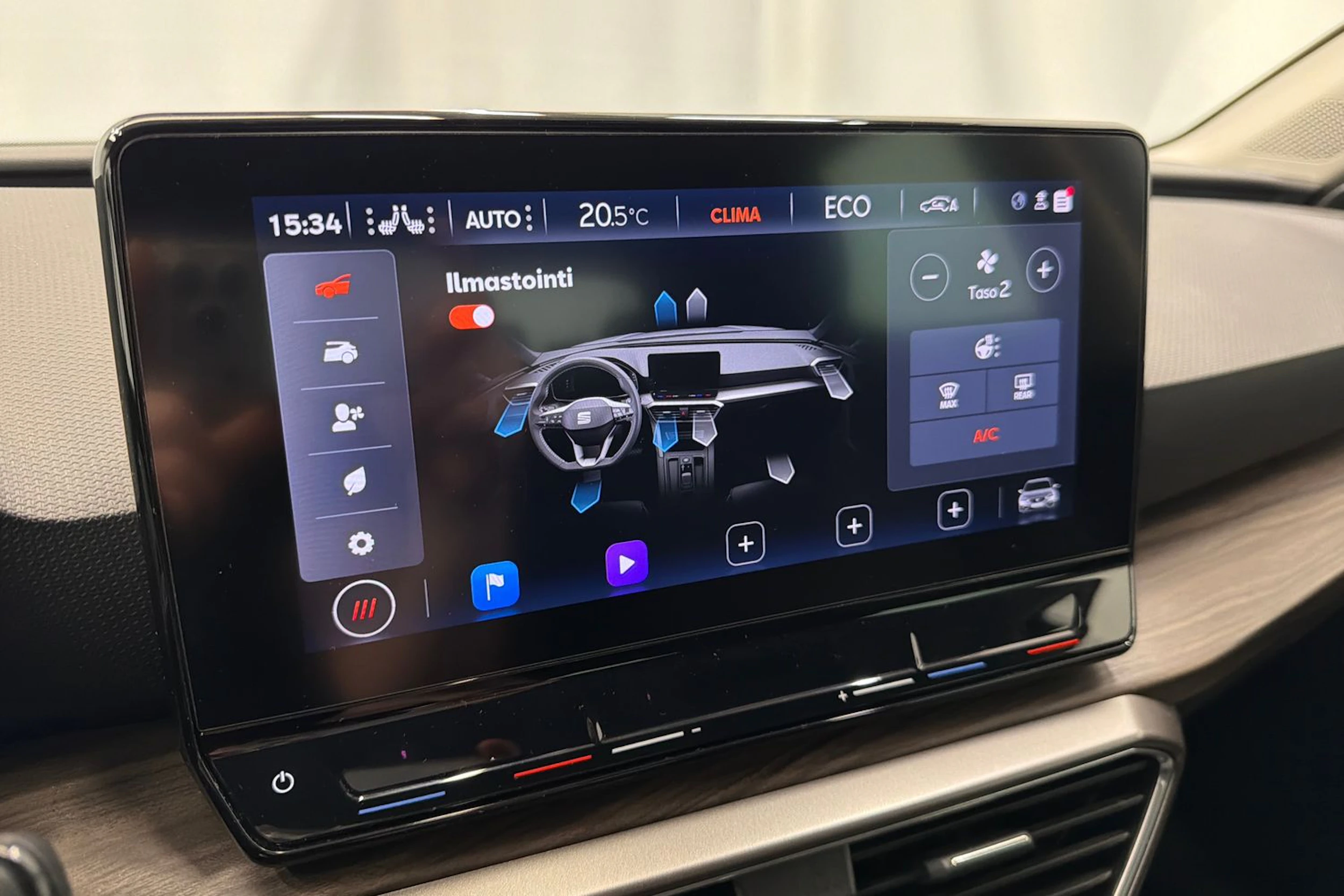 harmaa SEAT Leon Sportstourer 2023 kuva 25.