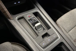 harmaa SEAT Leon Sportstourer 2023 kuva 27.