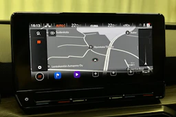 valkoinen SEAT Leon Sportstourer 2023 kuva 19.