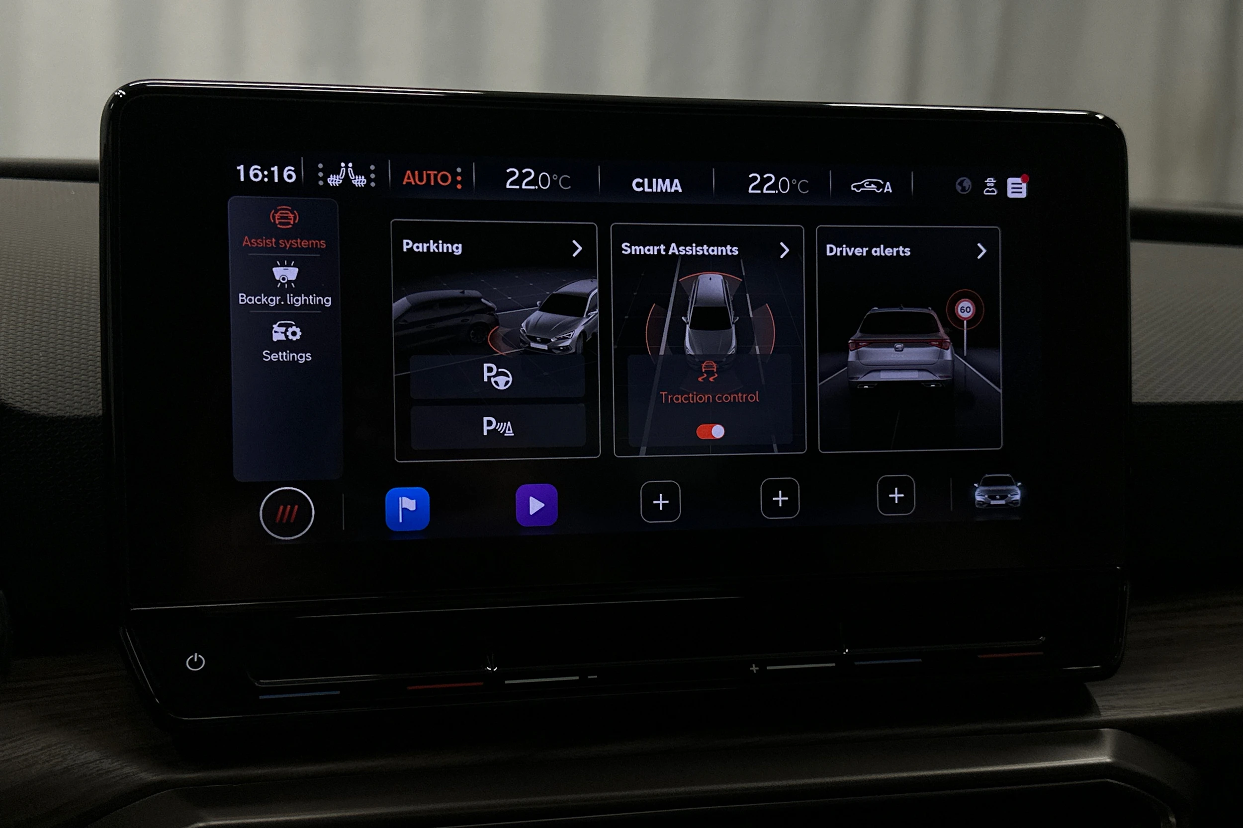 valkoinen SEAT Leon Sportstourer 2023 kuva 24.