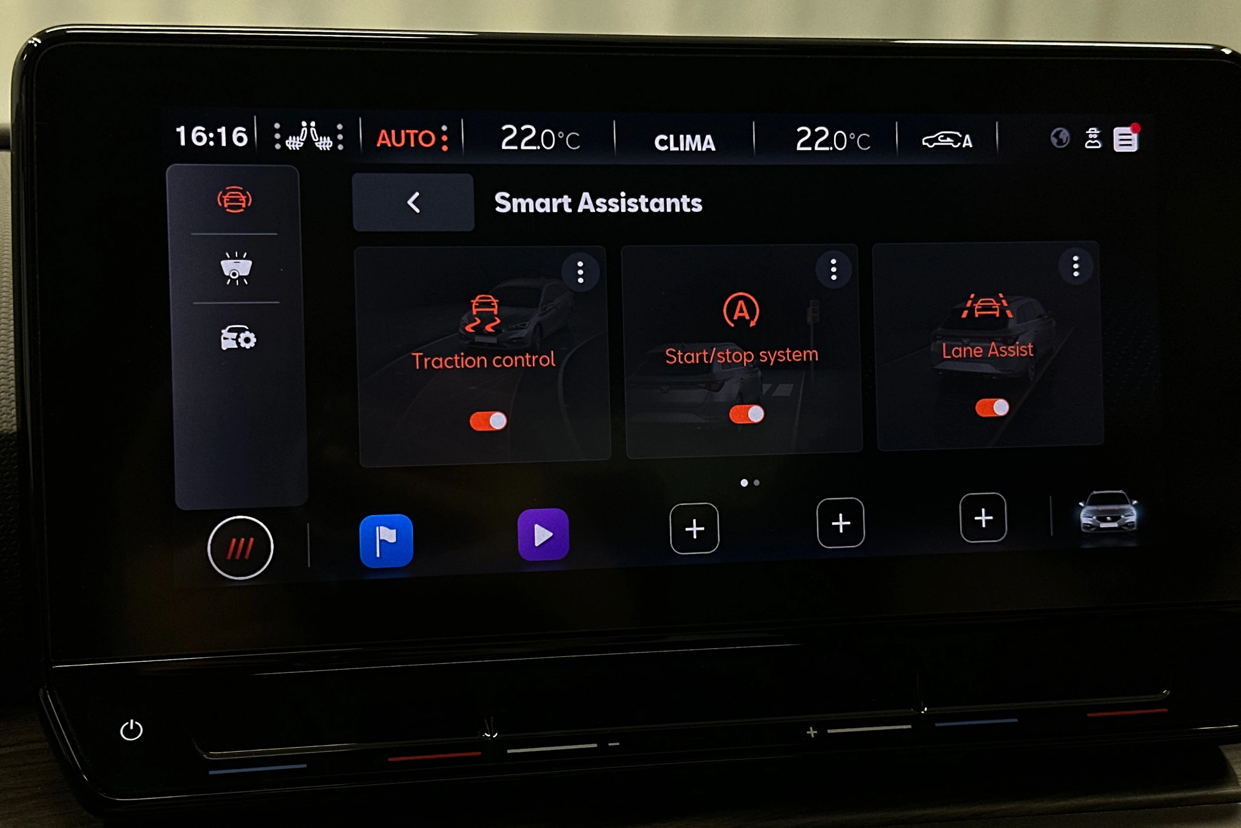valkoinen SEAT Leon Sportstourer 2023 kuva 25.