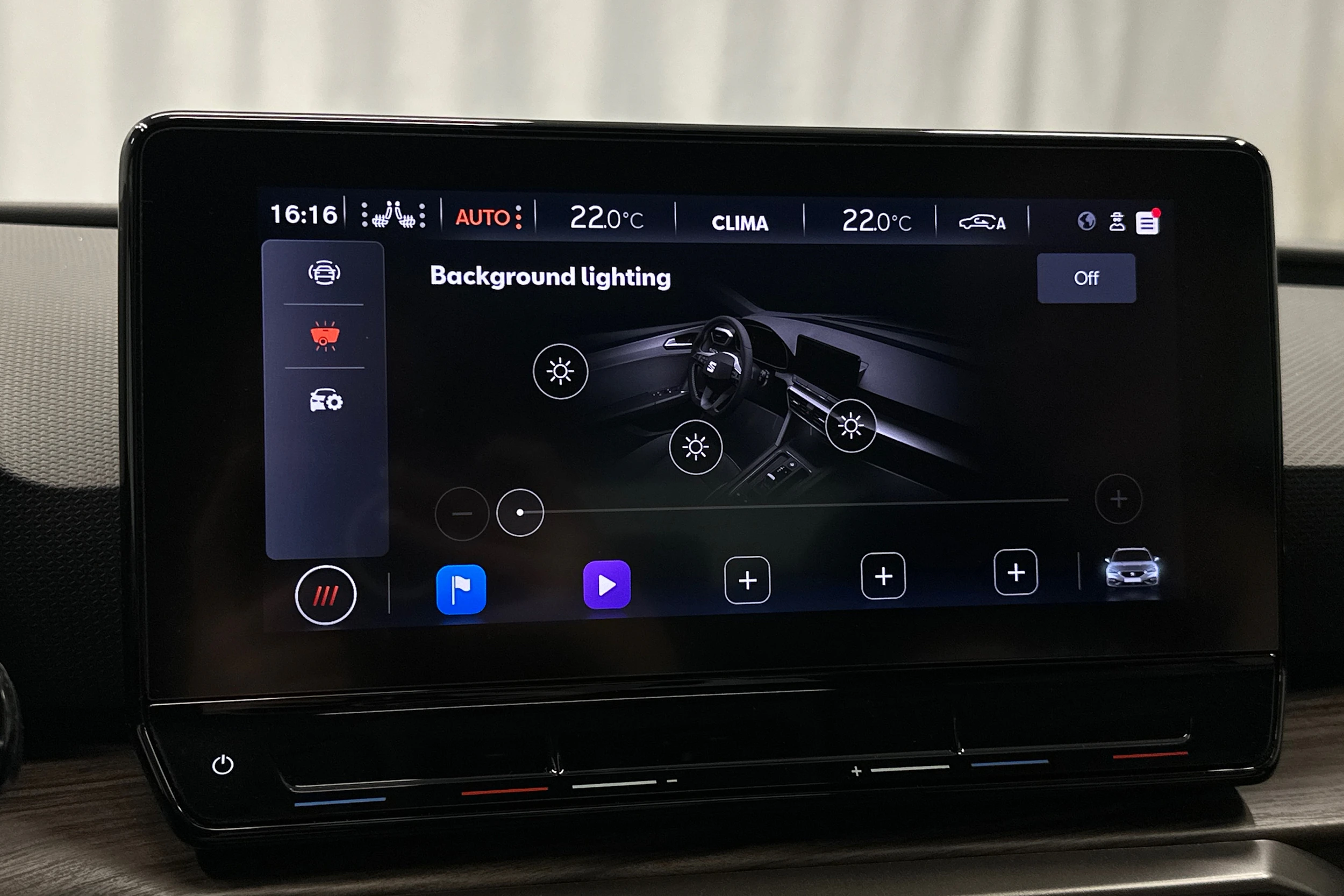 valkoinen SEAT Leon Sportstourer 2023 kuva 27.