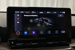 valkoinen SEAT Leon Sportstourer 2023 kuva 27.