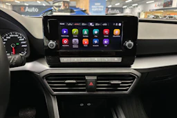 harmaa SEAT Leon Sportstourer 2024 kuva 17.